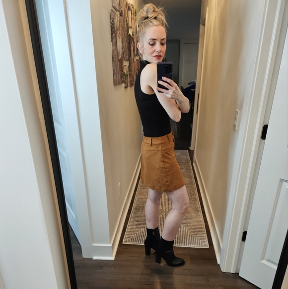 Zara TRF Collection Faux Suede Mini Skirt - SIZE M - Picture 3 of 16